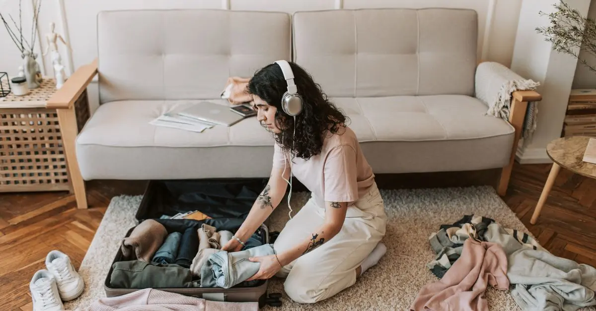 Top 10 des Accessoires Indispensables pour Voyager Minimaliste