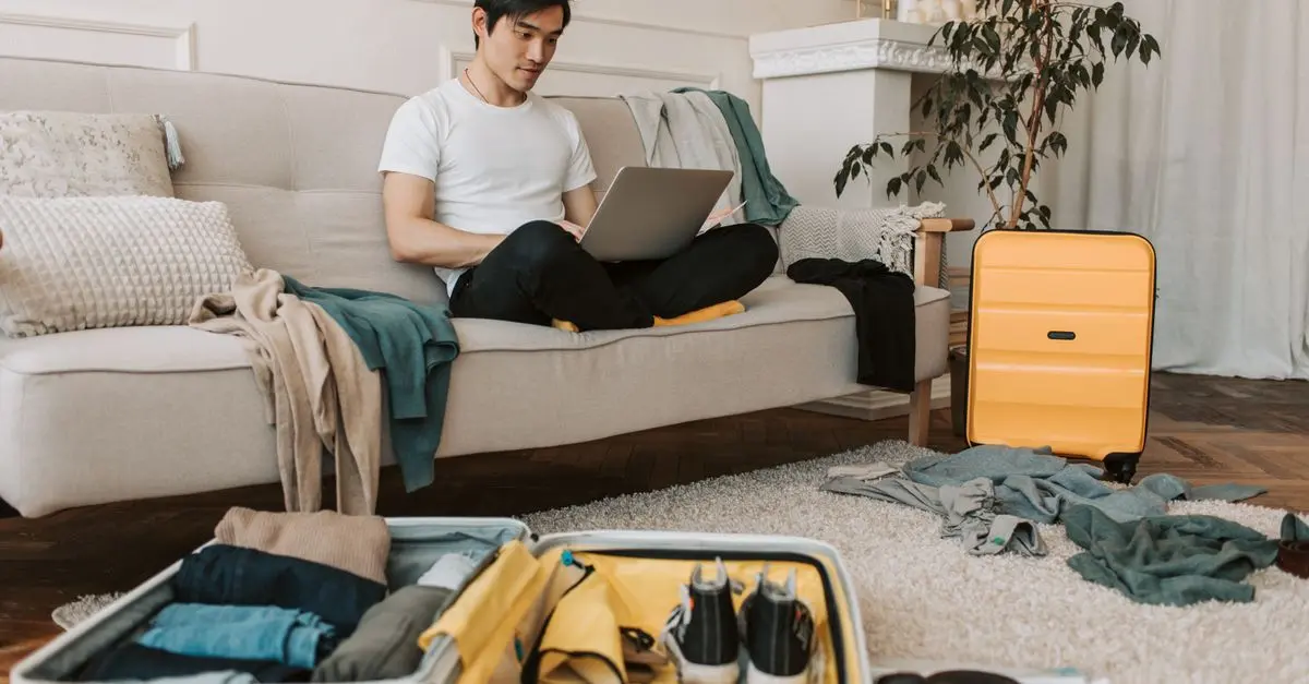 Minimalisme Voyage : 10 Accessoires Indispensables pour Voyager Léger