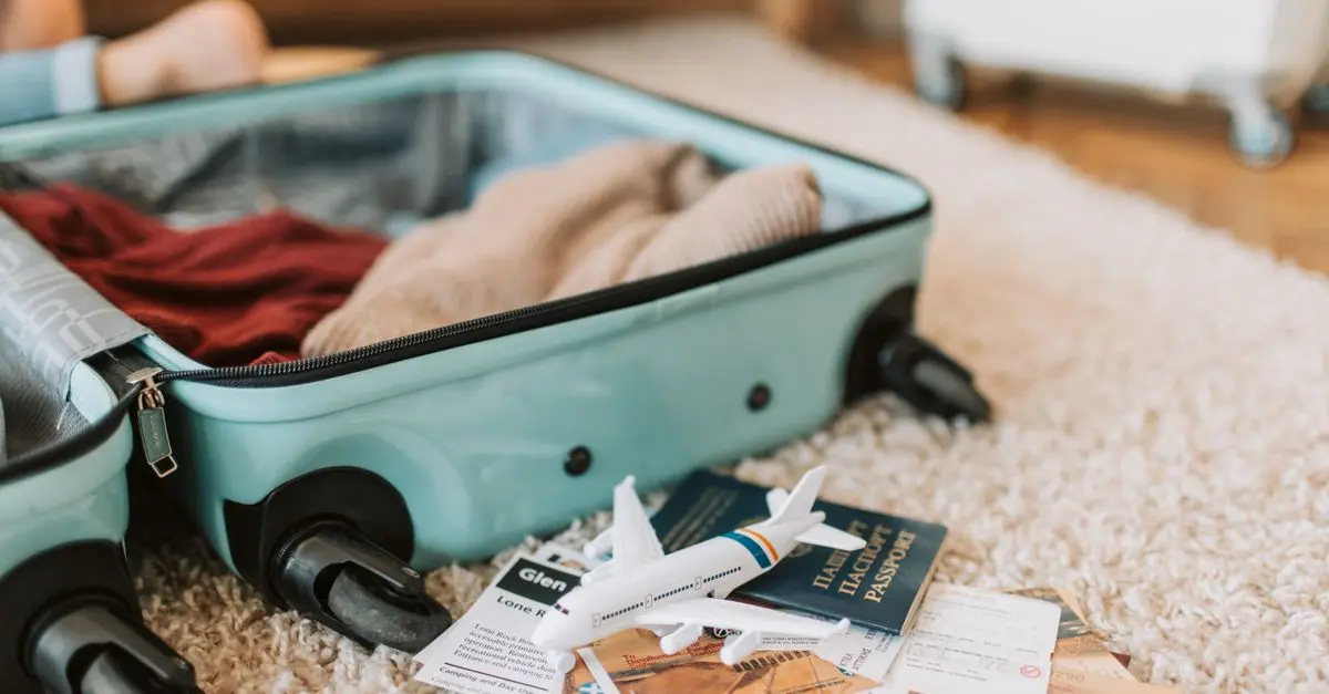 Minimalisme Voyage : 10 Astuces pour Évaluer vos Besoins
