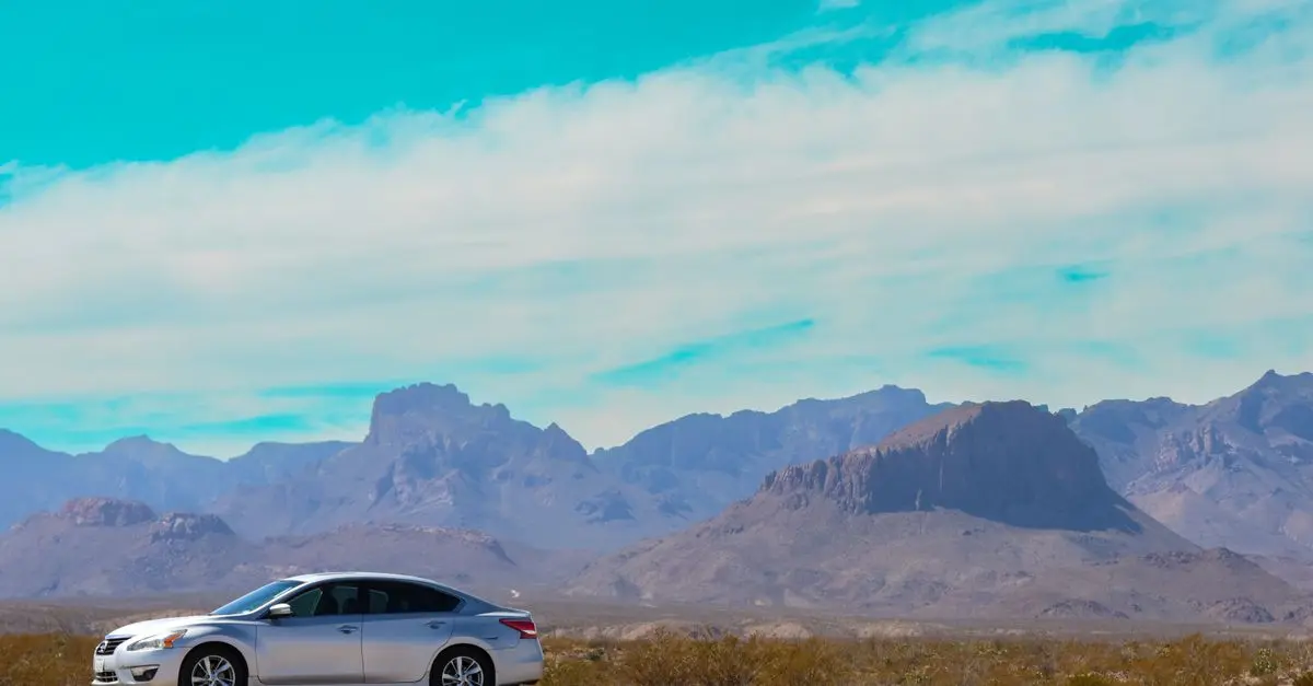 Minimalisme Voyage : 10 conseils pour un road trip mémorable