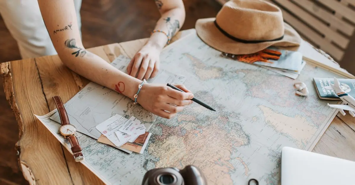L'Art de Voyager Minimaliste : Stratégies Essentielles