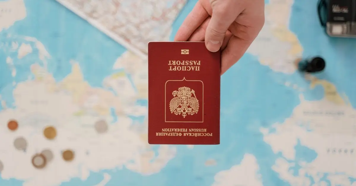 Comment le minimalisme améliore votre expérience de voyage