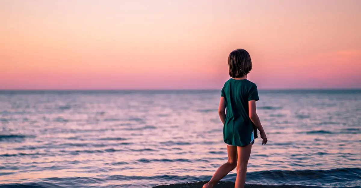 Comment Voyager Minimaliste et Profiter des Détails