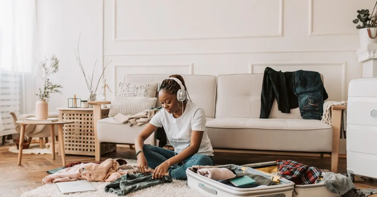 Minimalisme Voyage : 10 Astuces pour Voyager en Toute Simplicité