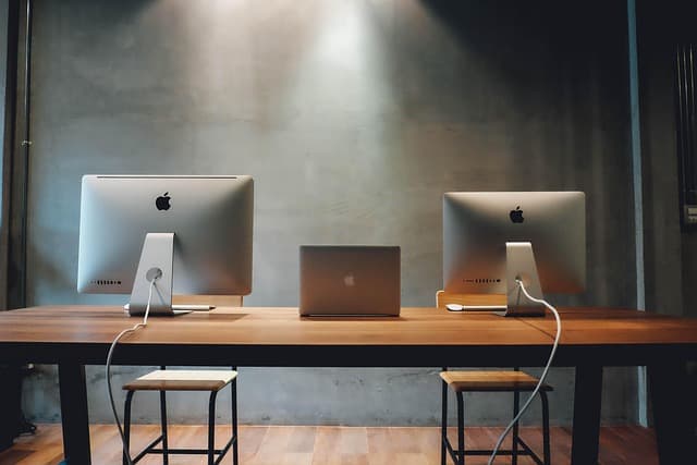 Minimalisme Voyage : 5 Stratégies pour S'Organiser Efficacement