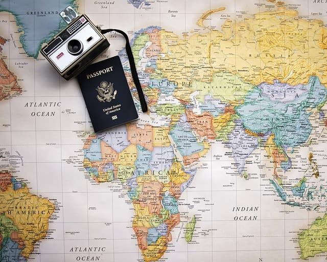Comment Voyager Minimaliste Tout en Profitant des Visites Culturelles