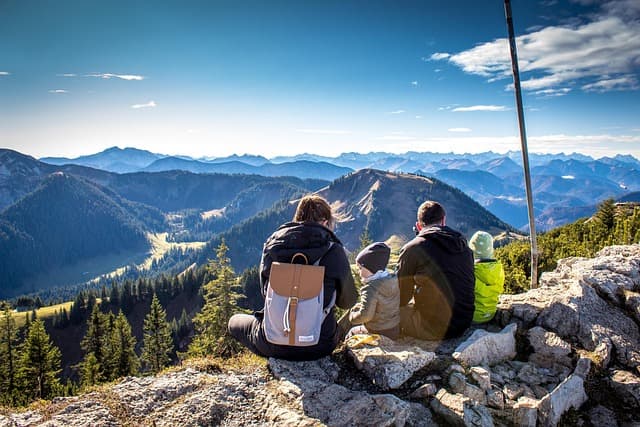 Le Minimalisme en Voyage : 5 Clés pour Profiter de l'Instant